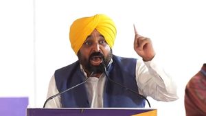 SYL मुद्दे पर सीएम भगवंत मान ने विपक्षियों को घेरा, कहा- ' नौजवान पीढ़ी के रास्ते में पुरखों ने बोये थे कांटे'