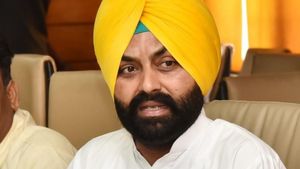 पंजाब: ट्रांसपोर्ट मंत्री लालजीत सिंह भुल्लर ने की बड़ी कार्रवाई, कई बसों के परमिट किए रद्द