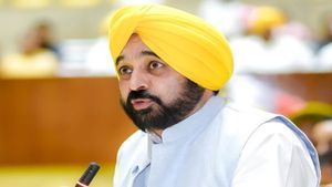 विश्व मानसिक स्वास्थ्य दिवस पर सीएम भगवंत मान की अपील, कहा- मेंटल बीमारी का समय से कराएं इलाज 