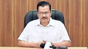 OPINION: दिल्ली सरकार का बायो डी-कंपोजर कैंपेन, राजधानी होगी प्रदूषण मुक्त, किसानों को सीधा फायदा 