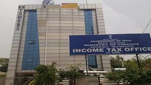 Income Tax Return: टैक्सपेयर्स की संख्या 9 वर्षों के भीतर 90 प्रतिशत बढ़ी, CBDT ने जारी किए आंकड़े 