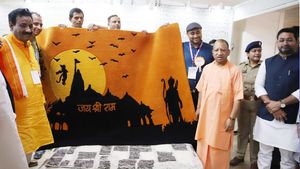 International Carpet Fair: सीएम योगी ने भदोही में किया कालीन मेला का शुभारंभ, 68 देशों से आए बायर्स