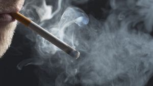 Tobacco Addiction: नौजवानों की जिन्दगी बर्बाद करती तंबाकू