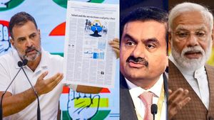 Rahul Gandhi: राहुल के कटघरे में मोदी अडानी के साथ मीडिया भी 