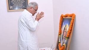 रानी दुर्गावती की जयंती आज,सीएम भूपेश बघेल ने किया नमन