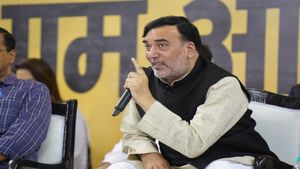 Delhi News: दिल्ली में प्रदूषण को लेकर बोले मंत्री गोपाल राय, कहा-'सुधार हुआ, लेकिन अभी सतर्क रहने की जरूरत'