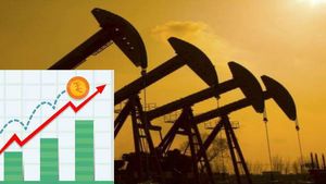 Crude Price Rise: तेल की कीमतों में उछाल क्या महंगाई करेगी बेहाल?