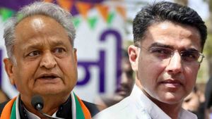 Rajasthan Elections: कांग्रेस को हराने पर आमादा सचिन पायलट समर्थक और गहलोत की मजबूरी