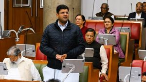 Haryana: असावटी रेलवे क्रॉसिंग पर जल्द दूर होगा जाम की समस्या, दुष्यंत चौटाला ने बताई ये बात