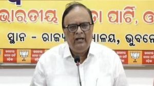 ओडिशा में बेरोजगारी को लेकर भाजपा ने सरकार पर बोला हमला, बोली- रंगीन विज्ञापन देने से बेरोजगारी दूर नहीं होगी 