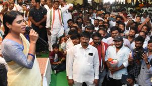 बीजेपी के साथ गठबंधन वाली पार्टियों को खारिज करें: शर्मिला