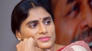 YSRTP नेताओं से बोलीं वाईएस शर्मिला- कांग्रेस ने कर्नाटक से राज्यसभा सीट की पेशकश की