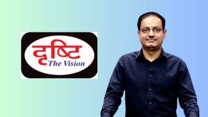 जानें Vikas Divyakirti की कहानी, कभी फैमिली प्रेशर में शुरू की थी IAS की तैयारी, आज हैं युवाओं के लिए प्रेरणा