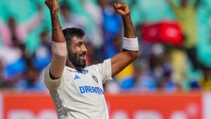 IND vs ENG: इंग्लैंड के खिलाफ चौथे टेस्ट से 2 भारतीय खिलाड़ी बाहर, रिप्लेसमेंट का किया गया ऐलान