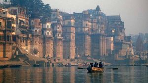 Magh Purnima 2024: आज जरूर पढ़ें गंगा चालीसा, जानिए क्या होगा लाभ? 