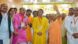Meerut Seat: मेरठ लोकसभा सीट का सियासी इतिहास, कभी यहां से एक साथ चुने गए थे तीन सांसद