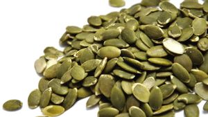 Pumpkin seeds: कद्दू के बीजों के चौंकाने वाले फायदे जान हो जाएंगे हैरान, आज ही डाइट में करें शामिल