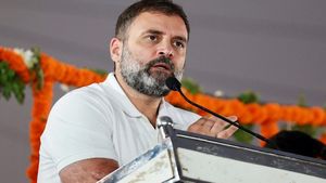 Fact- Check: क्या राहुल गांधी ने गरीब महिलाओं को हर महीने 1 लाख देने का किया वादा? जानिए Viral Video का सच 