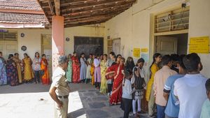 Lok sabha election 2024: आधी से ज्यादा सीटों पर चुनाव के क्या संकेत?