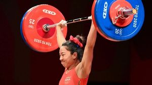 Paris Olympics 2024: पेरिस ओलंपिक में गोल्ड पर मीराबाई चानू की नजर, इन वेटलिफ्टरों से होगी कड़ी टक्कर