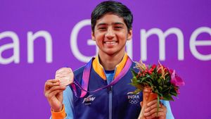Paris Olympics: भारतीय मुक्केबाजी टीम को जर्मनी में रहस्यमयी बीमारी ने जकड़ा, एक बॉक्सर अस्पताल में भर्ती