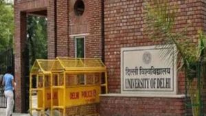 DU Admission 2024: पहली लिस्ट में 97387 स्टूडेंट्स को मिली सीट, जानें कितना गई डीयू की कटऑफ?
