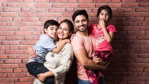 Parenting Tips: पैरेंट्स की ये 5 आदतें बच्चे की मेंटल हेल्थ पर करती हैं असर, आज ही बदल लें ये आदत