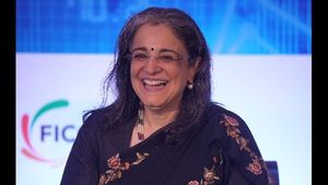 Hindenburg Sebi Row: निवेशकों को सेबी की सलाह, रिपोर्ट के डिसक्लेमर को पढ़ें और घबराएं नहीं 