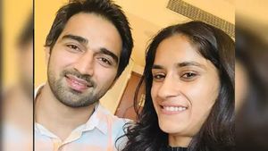 विनेश फोगाट के पति सोमवीर राठी ने बताई उस रात की कहानी! पहलवान के आगे के प्लान पर भी की खुलकर बात