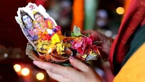  Hartalika Teej 2024 Vart Niyam: अविवाहित लड़कियां कैसे रखें तीज का व्रत? क्या है नियम? 