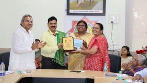 दो दिवसीय राष्ट्रीय सिंपोजियम का आयोजन, जन संचार माध्यम-संस्कृत पत्रकारिता पर डाला प्रकाश