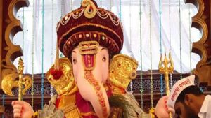 Vinayak Puja 2024: सच्चे मन से करें विनायक की पूजा,  दूर हो जाएंगे कष्ट 
