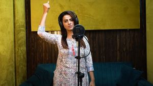 कभी पवन सिंह पर छिड़कती थीं जान, हो गई थीं प्रेग्नेंट, एक्टर की दूसरी पत्नी ने खोले राज! फिर क्यों टूटा रिश्ता