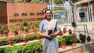 पहले बनी डॉक्टर फिर पहले अटेम्प्ट में क्लियर किया UPSC, पढ़िए डॉ तरुणा कमल की सक्सेस स्टोरी 