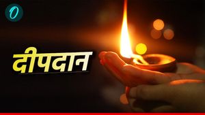 Dev Deepawali 2024: कार्तिक पूर्णिमा पर क्यों होता है दीपदान? क्या है मुहूर्त और महत्व? 