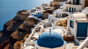 Luxurious Travel Destinations: 2024 में किन लग्जरियस लोकेशन ने बनाई भारतीयों की ट्रेवल लिस्ट में जगह?