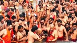 Mahakumbh 2025 News: प्रयागराज में क्यों हो रहा है महाकुंभ का आयोजन? क्या है इसके पीछे का कारण? 