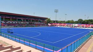 नाबालिग महिला हॉकी खिलाड़ी से छेड़छाड़, पुलिस ने कार्रवाई करते हुए कोच को हिरासत में लिया