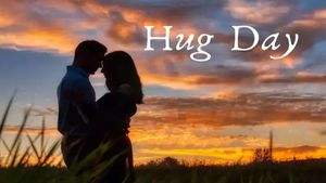 Hug Day 2025: वैलेंटाइन वीक में अपने पार्टनर को ऐसे लगाएं गले, 'हग डे' पर भेजें ये खास मैसेजेस