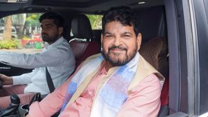 WFI को लेकर खेल मंत्रालय का बड़ा फैसला, बृजभूषण सिंह का फिर से चलेगा सिक्का