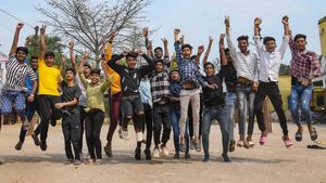 BSEB 10th Topper List 2025: कौन-कौन हैं बिहार बोर्ड मैट्रिक के टॉपर, 123 स्टूडेंट्स टॉप 10 में, टॉपर्स लिस्ट 