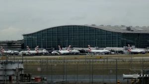 Heathrow Airport 24 घंटे के लिए बंद,16 हजार घरों की बिजली गुल, सभी विमानें रद्द