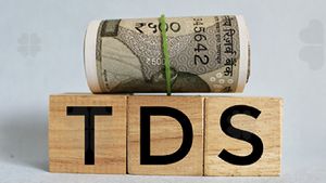 New TDS rules: 1 अप्रैल से नए TDS नियम लागू, FD ब्याज और म्यूचुअल फंड पर बड़ा बदलाव, जानें क्या-क्या फायदा?