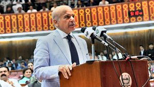 Indus Water Treaty: सिंधु जल संधि पर फिर शहबाज शरीफ ने खोला झूठ का पुलिंदा, गाजा से कर दी पाकिस्तान की तुलना