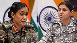 Fact Check: कर्नल सोफिया कुरैशी और विंग कमांडर व्योमिका को सोशल मीडिया पर कर रहे हैं फॉलो, तो हो जाएं सावधान
