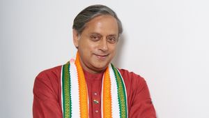 Shashi Tharoor : 'चीन आपका दोस्त',  शशि थरूर ने पाकिस्तान और बीजिंग दोनों को जमकर लताड़ा 