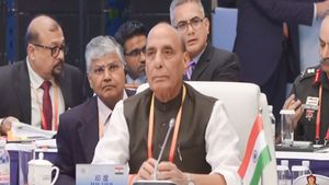 'आतंकियों को छोड़ा नहीं जाएगा', SCO समिट से Rajnath Singh ने पाक को घेरा, पढ़ें स्पीच Highlights