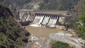 Pakistan को मिला अब डबल झटका, सिंधु जल समझौता रद्द होने के बाद सूखा और बाढ़ दोनों की टेंशन