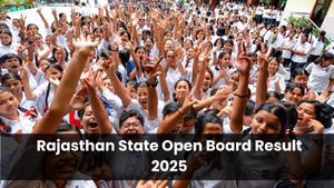 RSOS Result 2025: राजस्थान स्टेट ओपन बोर्ड 10वीं-12वीं का रिजल्ट जारी, मैट्रिक-इंटर में कौन रहा टॉपर?