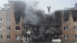 Russia Ukraine War: यूक्रेन पर रूस की भीषण बमबारी, बैकफुट पर नजर आ रहे जेलेंस्की कैसे करेंगे कमबैक?